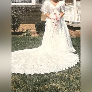 Wedding dress size 2/4